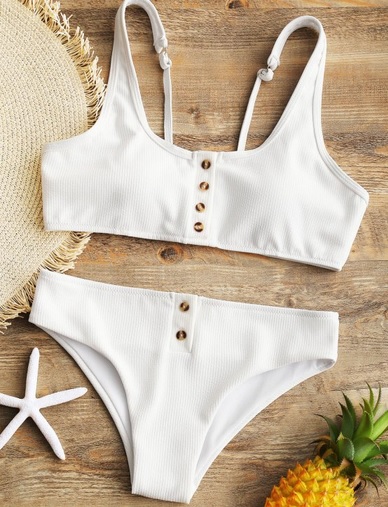 Current Trends in Bikini Fashion: What’s Hot Right Now