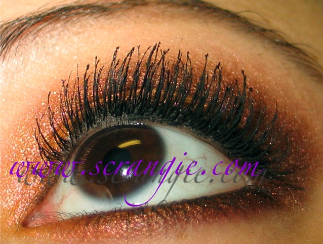 Enhancing Your Lashes with Mascara