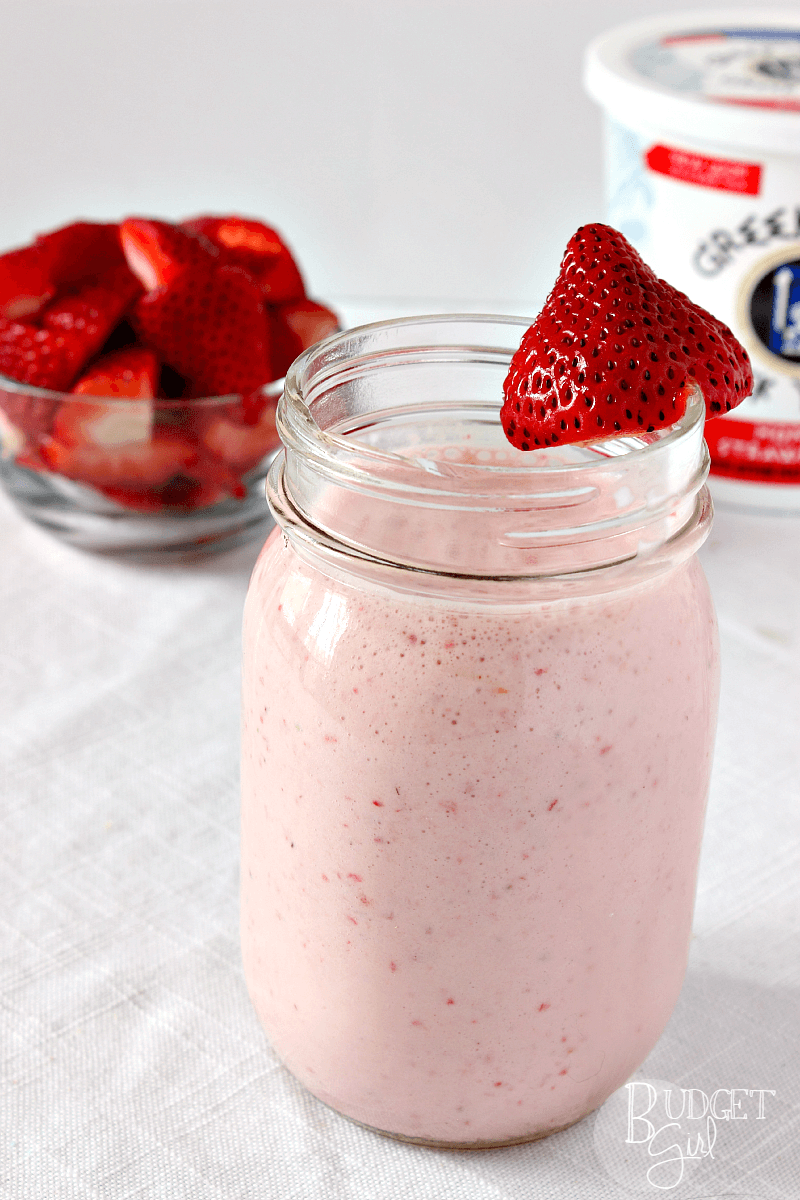 Scrumptious Strawberry Smoothie: A Perfect Breakfast